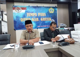 Sidang BK DPRD Gresik Soal Pernikahan Manusia dengan Kambing Putuskan Nur Hudi Diberi Sanksi Sedang, Sementara Nasir Dinyatakan Tak Bersalah