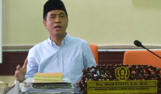 Komisi A DPRD Dorong Pemkot Surabaya Segera Mengesahkan Perwali RT, RW dan LPMK