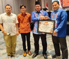 Dua Penghargaan Disabet KPU Gresik, Apa Saja?