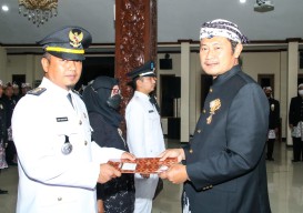 Lantik 37 Pejabat Baru, Bupati Yes Bekali dengan Karakter 'IKI'