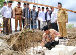 Bupati Yes Hadiri Peletakan Batu Pertama Ponpes KH. Abdurrahman Wahid