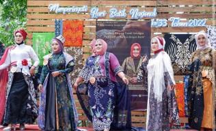 Fashion Show Batik Jadi Ajang Lestarikan Batik untuk Lifestyle