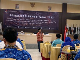Bersama Camat se-Surabaya, KPU Kota Surabaya Sosialisasi PKPU 8 Tahun 2022