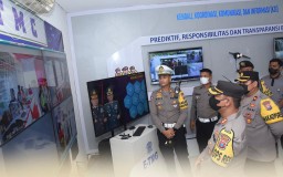 Pastikan Lamongan Kondusif, Kapolres Lamongan Cek 4 Pos Pengamanan Nataru