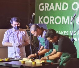Lima Tempat Nongkrong Enak di Gresik, Nomor Tiga Diresmikan Sandiaga Uno Loh!