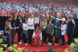 Tari Remo Massal Surabaya Pecahkan MURI Dunia Kategori Superlatif