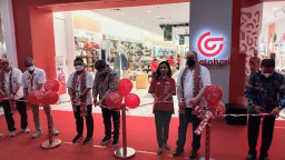 Momen Imlek, Pengelola Mall di Gresik Obral Diskon