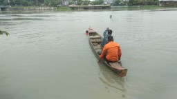 Diduga Hendak Bunuh Diri, Seorang Pria Nekat Nyemplung ke Sungai Rolak