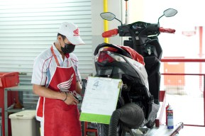 7 Tips Menjaga Motor Honda Agar Tetap Prima, Sekalian Nikmati Diskon di Januari Hepi