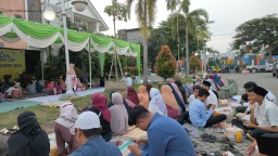 Warga Perumahan Elit Green Garden Regency Gelar Buka Puasa Bersama Anak Yatim