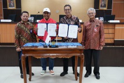 Bankjatim dan UNESA Tanda Tangani MoU di Bidang Bisnis dan Akademis