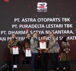 Rutin Bagikan Dividen Besar, Bank Jatim Terima Apresiasi Sebagai Salah Satu Emiten High Dividen