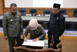 DPRD Sebut Kinerja Keuangan Pemkab Gresik Tidak Sesuai dengan Nota Kesepakatan APBD