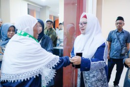 Sambut Kepulangan Ratusan Jamaah Haji, Wabup Gresik Doakan Mabrur