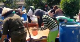 10 Desa di Bojonegoro Alami Kekeringan, BPBD Droping Air