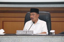 Finalisasi Perubahan APBD Ditunda, Ketua DPRD Gresik Minta Anggaran Bosda Dikembalikan