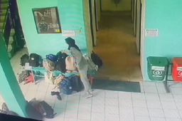 Pencurian Laptop dan Uang di SMAN 2 Sidoarjo Terekam CCTV Sekolah, Terduga Pelakunya Seorang Perempuan