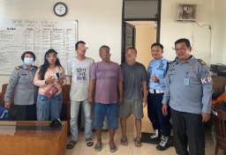 Perempuan Asal Surabaya Ini Gagal Selundupkan Dua Smartphone ke Rutan Medaeng