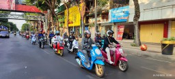 Riding Asik Bersama Konsumen dan Komunitas Honda Scoopy Satnite Fever
