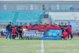 Serunya Laga Sepak Bola Persahabatan Antara PLN UID Jatim dan PT Smelting
