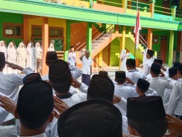 Yayasan Al-Abror Sukosewu Bojonegoro Adakan Upacara HSN 2023, Gus Abror Sampaikan Pesan Moral Kepada Para Santri