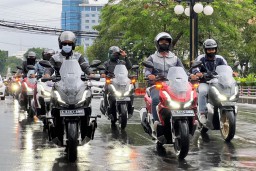 Berkendara Memasuki Musim Hujan, Ini yang Perlu Disiapkan Agara #Cari Aman