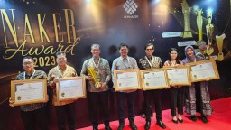 Perusahaan di Gresik Ini Raih Penghargaan Naker Award 2023 dari Kemnaker