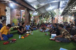 Gus Muhdlor Hentikan Proses Hukum dan Maafkan Pendemo Tebar Sampah di Pendopo