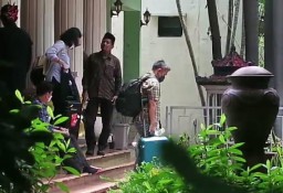 Kado Hari Jadi Sidoarjo, KPK Geledah Rumah Dinas Bupati Muhdlor