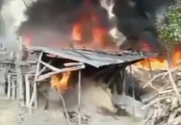 Penyulingan Minyak di Bojonegoro Terbakar, 4 Ton Minyak Mentah dan 3 Drum Solar Ludes