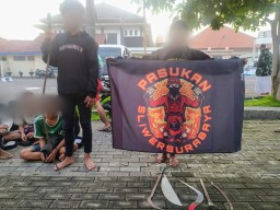 Sok Jadi Gangster, 17 Remaja di Gresik Ini Dicokok Polisi