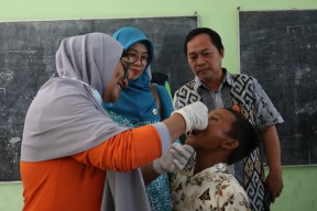 Pj. Gubernur Adhy Apresiasi Atas Capaian Sub PIN Putaran 2 Polio Jatim Tembus 105,93%