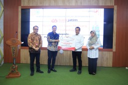 Jam Menara Kota Probolinggo Direvitalisasi dengan Bantuan CSR Bankjatim