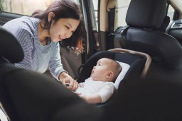 Ini Dia...!! 5 Tips untuk Bunda jika Ingin Membawa Bayi saat Mudik agar Bayi Tidak Rewel di Perjalanan.