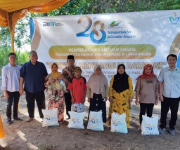 Ratusan Warga di Tiga Kota Terima Paket Sembako Gratis dari Program CSR PTPN I Regional 4