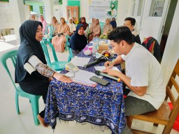 Sambut 1 Muharram, UPZIS NU Care LAZISNU MWCNU Jenu Berikan Pengobatan Gratis Kepada Masyarakat