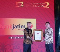 Konsisten Bagikan Dividen, BJTM Sabet Penghargaan High Dividen dari Indeks52