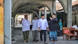 Minta Nasehat, Calon Bupati Gresik Syahrul Munir Sowan Ulama' di Gresik Selatan 