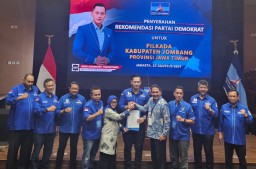 Partai Demokrat Resmi Rekom Pasangan Mundjidah-Sumrambah Untuk Pilkada 2024 Jombang