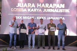 Karya Terbaik Panggung Malam Penganugerahan Karya Jurnalistik se-Jawa, Bali dan Nusa Tenggara