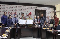 Tingkatkan Kesejahteraan Pekerja Migran, Bank Jatim Tanda Tangani Perjanjian Kerja Sama dengan BP2MI