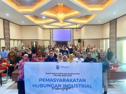 Pelindo Daya Sejahtera dan Disnakertrans Provinsi Jatim Beri Bekal Pemahaman Hubungan Industrial bagi SMK se-Jawa Timur 