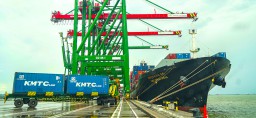 Kinerja Terminal Teluk Lamong Meningkat, Kepercayaan Shipping Line Kuncinya