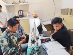 Tim Kampanye Paslon Cabup-cawabup 01 Jember Laporkan KPU ke Bawaslu, Soal Status Fawait sebagai Anggota DPRD