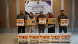 Lima SMK di Gresik Terima Bantuan Penunjang Pendidikan dari PT Smelting