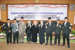 Wahidatul Husnah Gantikan Asluchul Alif di DPRD Gresik, Bertugas di Komisi I 