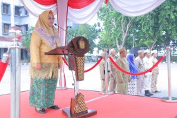 Apel Pagi Hari Pahlawan di Gresik: Plt. Bupati Ajak ASN Teladani Nilai-Nilai Kepahlawanan