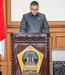 Fraksi Demokrat-Nasdem Menganggap R-APBD Gresik 2025 Belum Memaksimalkan Potensi Pendapatan Daerah