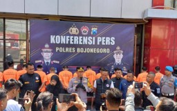 Selama Oktober 2024, Polres Bojonegoro Berhasil Ungkap 10 Kasus Narkoba dengan 13 Tersangka