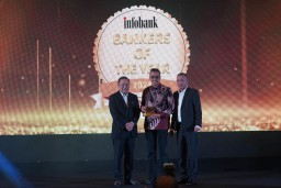 Dirut Bank Jatim Dinobatkan Sebagai Banker Of The Year 2024